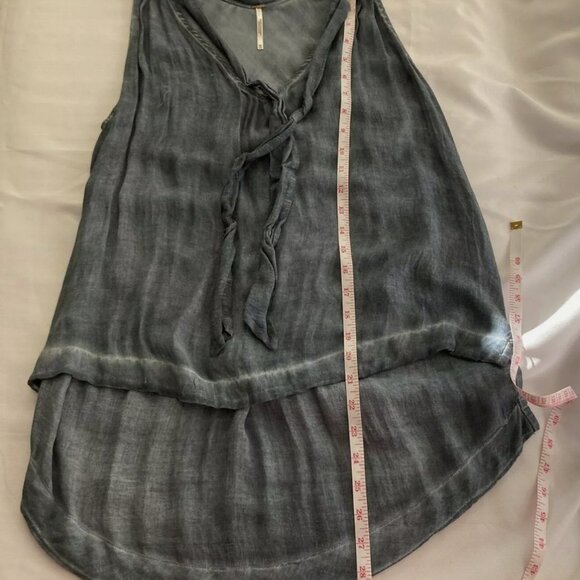 Free People Denim Blue Gray color High Low Tie Neck Sleeveless V-Neck Tank Sz XS - Picture 5 of 9